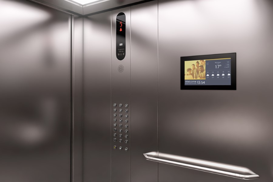 درون کابین آسانسور